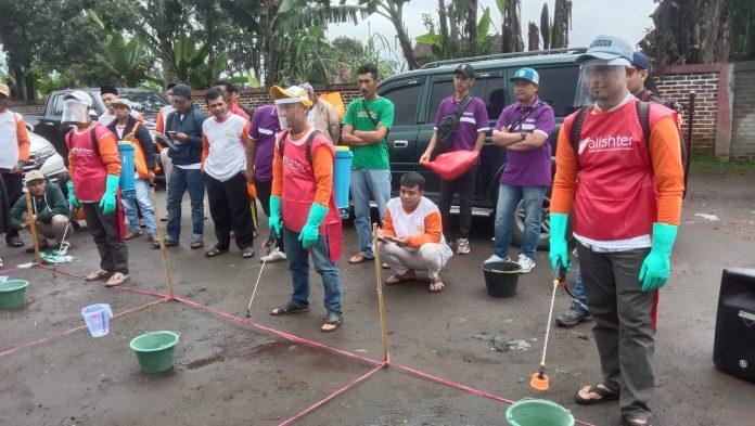 Pelatihan Pestisida Terbatas: Optimalisasi Penggunaan Herbisida untuk Pertanian Berkelanjutan di Garut