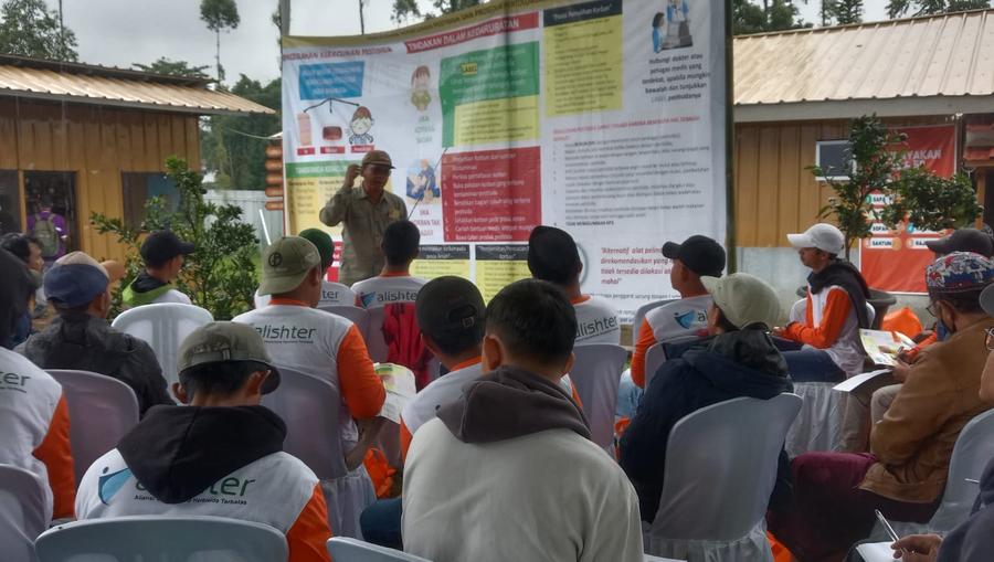 Pelatihan Pestisida Terbatas: Optimalisasi Penggunaan Herbisida untuk Pertanian Berkelanjutan di Garut