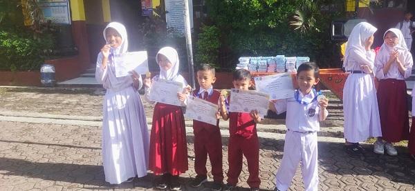 SDN Haurpanggung 1 Berikan Apresiasi kepada Murid Berprestasi