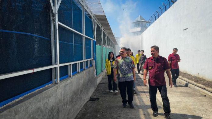 Kunjungi Lapas Garut, Guru Besar Kriminologi UI Apresiasi Terobosan dan Inovasi Pembinaan